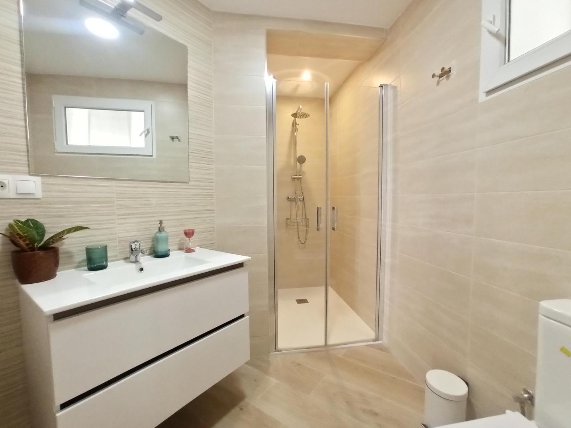 Appartamento A Estrenar Preciosa Suite-céntrico-con Jardín Y Porche