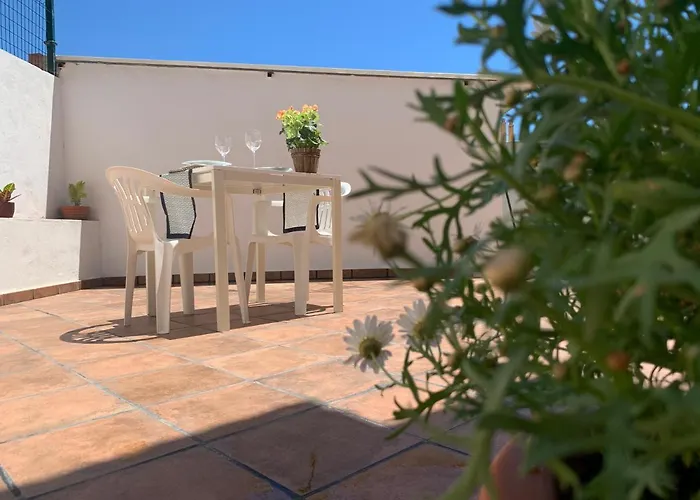 A Estrenar Preciosa Suite-Céntrico-Con Jardín y Porche